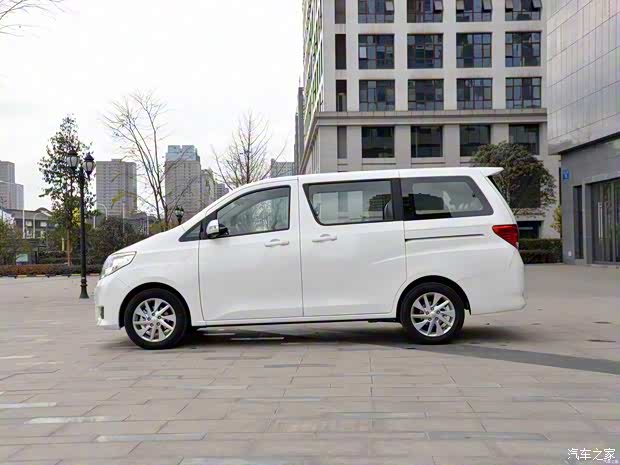 野马汽车 斯派卡 2017款 1.5L 手动舒适型