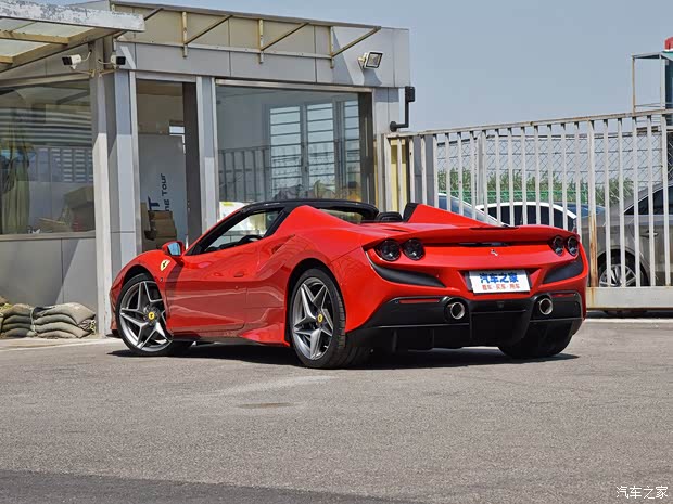 法拉利 法拉利F8 2020款 Spider 3.9T V8