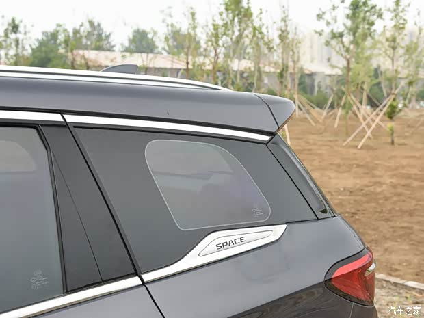 比亚迪 宋MAX 2020款 基本型