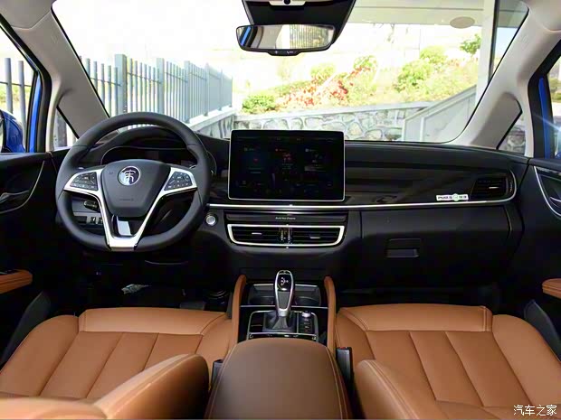 比亚迪 宋MAX 2019款 自动智联睿享型 6座