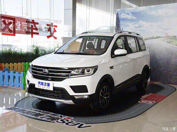 SWM斯威汽車 SWM斯威X3 2018款 1.5L 手動(dòng)風(fēng)尚型 SWM斯威汽車 SWM斯威X3 2018款 1.5L 手動(dòng)風(fēng)尚型