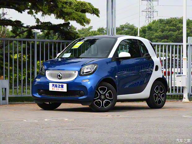 smart smart fortwo 2019款 0.9T 66千瓦硬顶风擎版 国VI