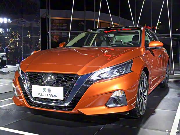 東風日產 天籟 2019款 2.0T XV AD1 智尊領航版