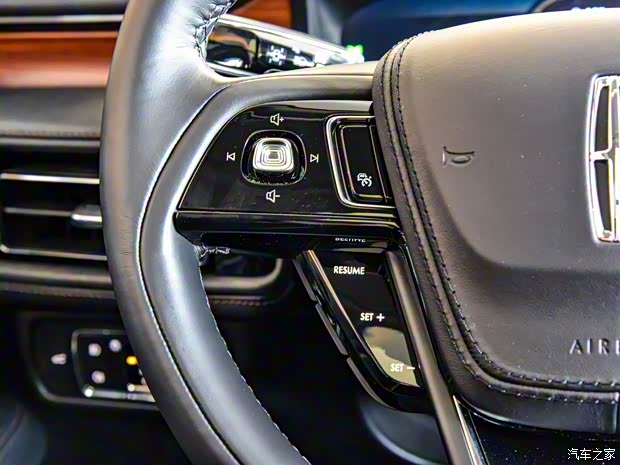 林肯(進(jìn)口) 飛行家(進(jìn)口) 2020款 3.0T V6全驅(qū)尊享版