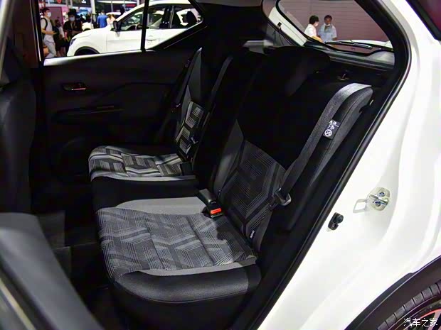 东风日产 劲客 2021款 1.5L XL CVT酷享版 东风日产 劲客 2021款 1.5L XL CVT酷享版