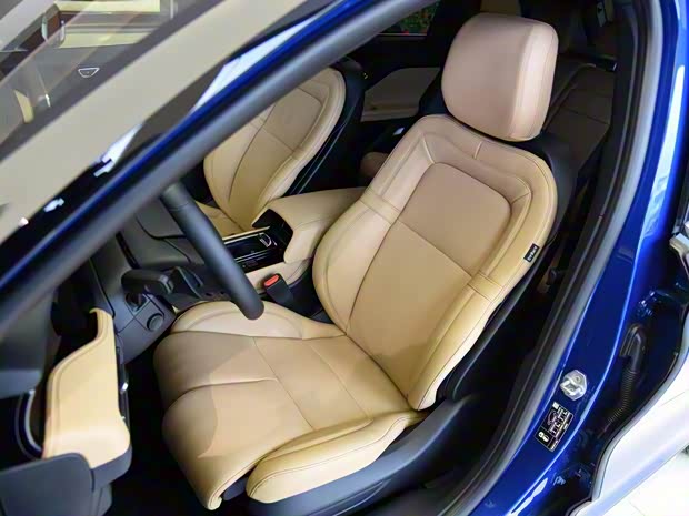 長安林肯 冒險(xiǎn)家 2020款 2.0T 四驅(qū)尊耀版