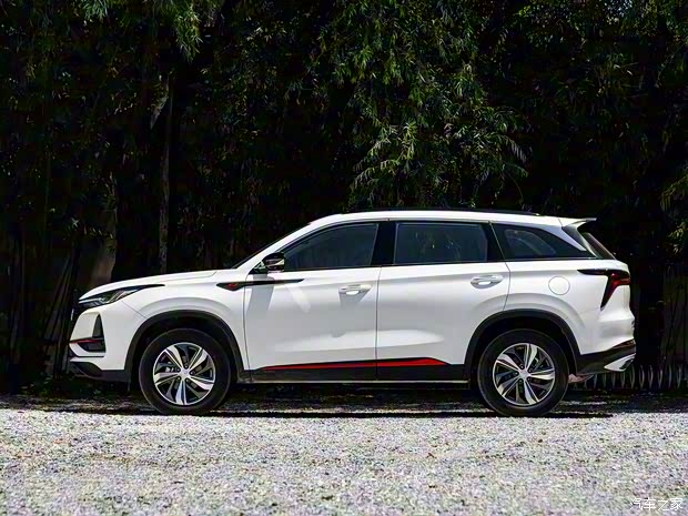 长安汽车 长安CS75 PLUS 2020款 1.5T 自动尊贵型 长安汽车 长安CS75 PLUS 2020款 1.5T 自动尊贵型