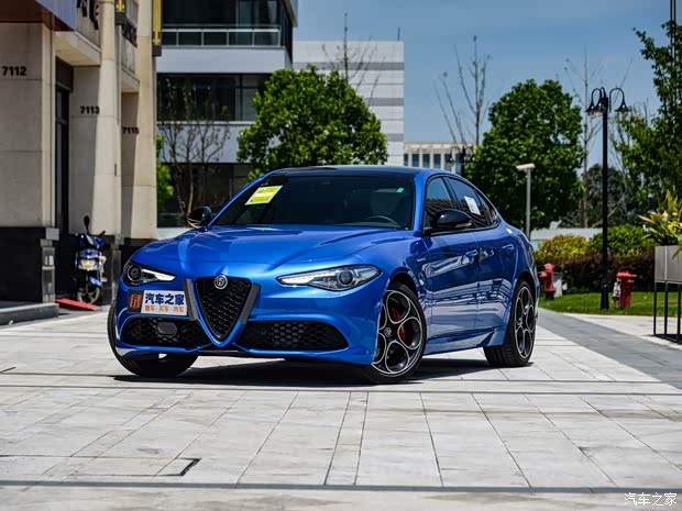 阿爾法·羅密歐 Giulia 2022款 2.0T 280HP Veloce 賽道版