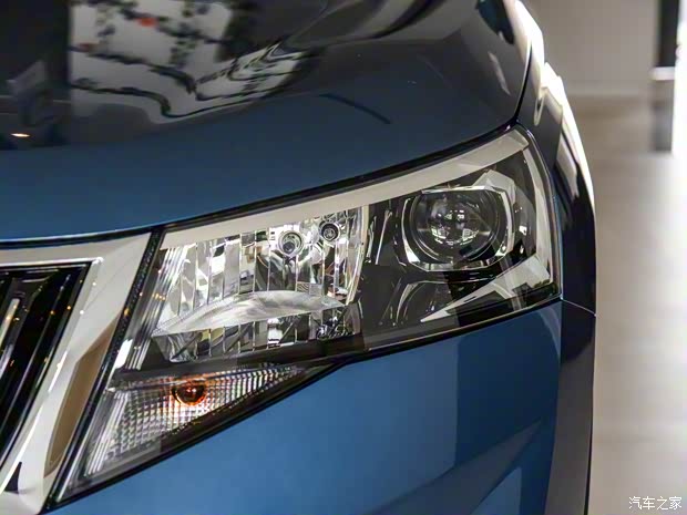 上汽斯柯达 柯米克 2018款 1.5L 自动舒适版