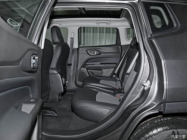 广汽菲克Jeep 指南者 2021款 自动领先版