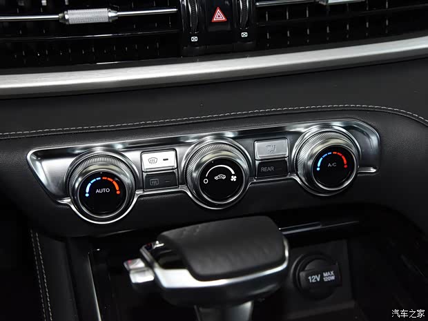 长安汽车 长安CS95 2019款 基本型 长安汽车 长安CS95 2019款 基本型