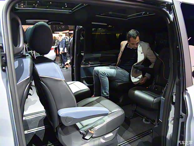 梅赛德斯-EQ 奔驰EQV 2019款 Concept 梅赛德斯-EQ 奔驰EQV 2019款 Concept