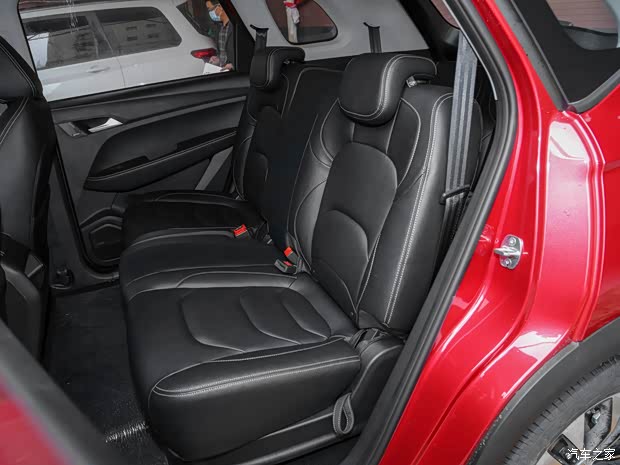 上汽通用五菱 宝骏530 2021款 全球车周年纪念版 1.5T 手动豪华型 7座 上汽通用五菱 宝骏530 2021款 全球车周年纪念版 1.5T 手动豪华型 7座