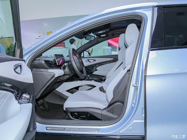 比亚迪 海豹 2022款 700km 长续航后驱版