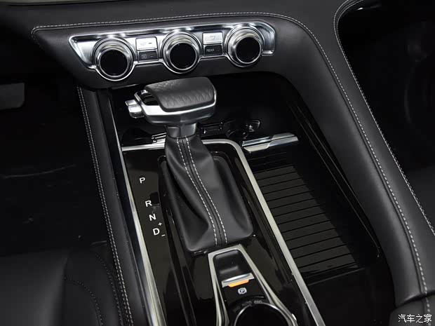 长安汽车 长安CS95 2019款 基本型 长安汽车 长安CS95 2019款 基本型