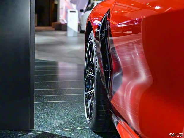 寶馬M 寶馬M8 2019款 M8 Competition Convertible