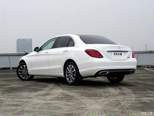 北京奔驰 奔驰C级 2019款 C 180 L 时尚型