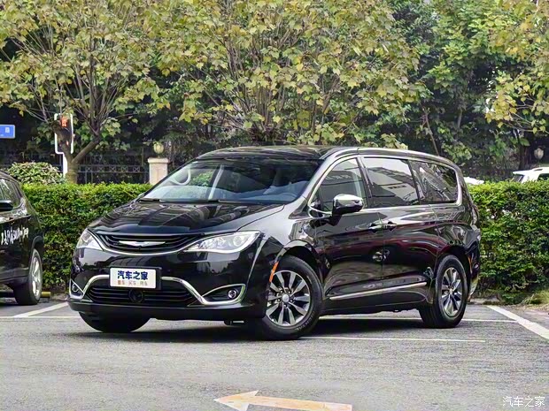 克萊斯勒(進(jìn)口) 大捷龍PHEV(進(jìn)口) 2019款 3.6L 插電混動(dòng)版 克萊斯勒(進(jìn)口) 大捷龍PHEV(進(jìn)口) 2019款 3.6L 插電混動(dòng)版