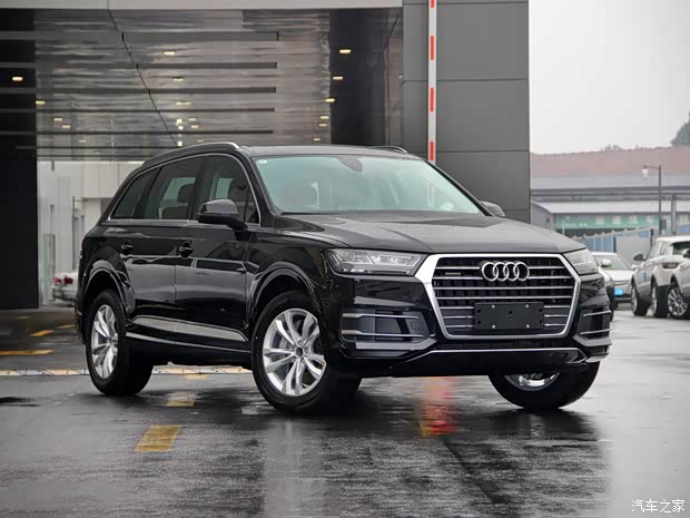 奧迪(進(jìn)口) 奧迪Q7 2019款 45 TFSI 舒適型 奧迪(進(jìn)口) 奧迪Q7 2019款 45 TFSI 舒適型