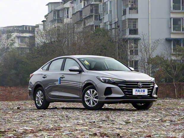 长安汽车 逸动 2021款 PLUS 1.6L GDI 手动精英型 长安汽车 逸动 2021款 PLUS 1.6L GDI 手动精英型