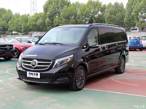 福建奔驰 奔驰V级 2018款 V 260 L 尊贵加长版