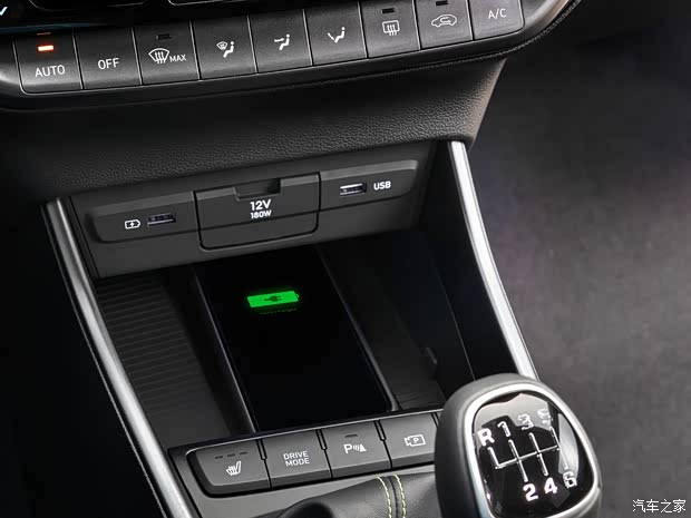 现代(进口) 现代i20 2020款 基本型 现代(进口) 现代i20 2020款 基本型