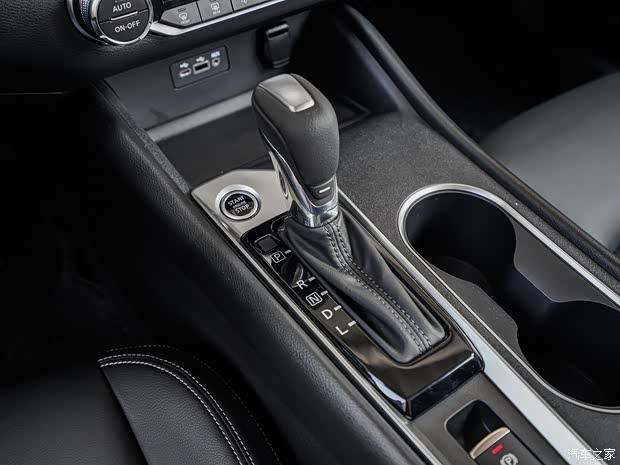 东风日产 天籁 2019款 2.0L ALTIMA基本型 东风日产 天籁 2019款 2.0L ALTIMA基本型