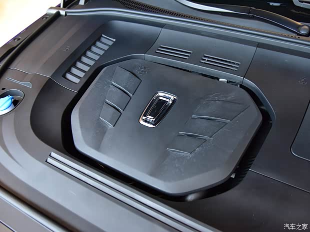 一汽奔腾 奔腾T99 2019款 20TD 自动旗舰型