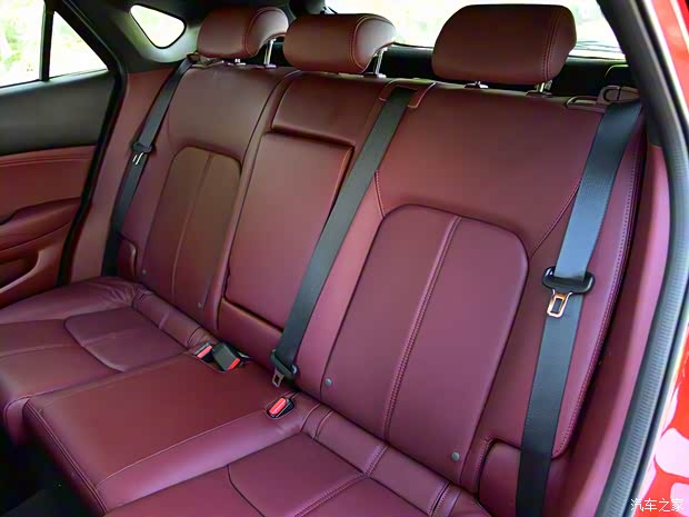 一汽马自达 马自达CX-4 2020款  2.5L 自动四驱顶配版