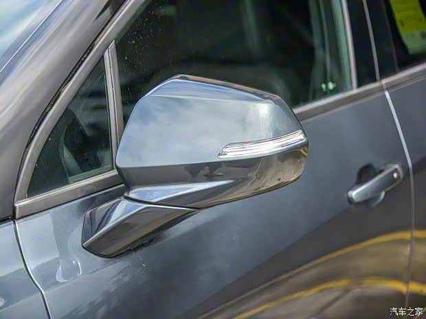 上汽通用雪佛蘭 開拓者 2020款 RS 650T 四驅(qū)5座基本型