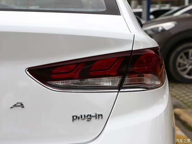 北京现代 索纳塔插电混动 2018款 2.0 PHS智联版 国VI 北京现代 索纳塔插电混动 2018款 2.0 PHS智联版 国VI