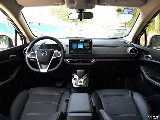 比亚迪 元新能源 2019款 改款 EV360 智联悦尚型