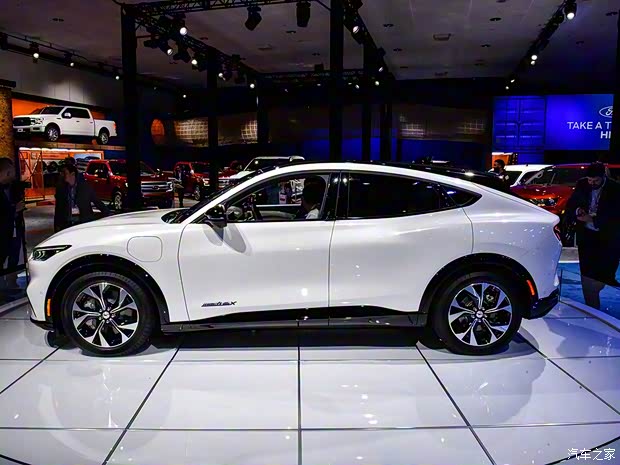 福特(進(jìn)口) Mustang Mach-E 2020款 長續(xù)航全驅(qū)版 Premium