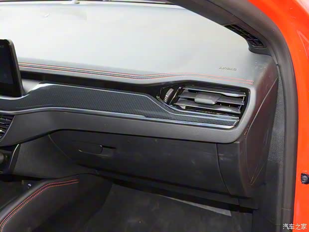 长安福特 福克斯 2021款 两厢 EcoBoost 180 自动ST Line