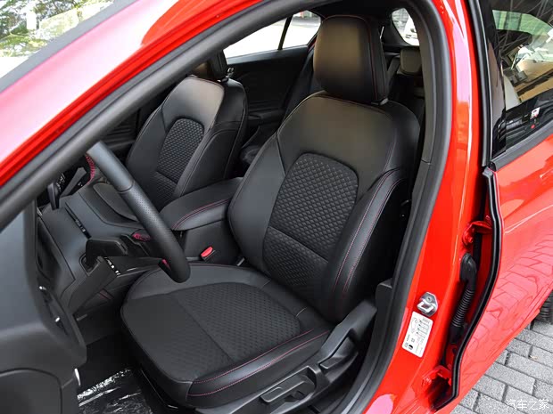 长安福特 福克斯 2019款 两厢 EcoBoost 180 自动ST Line