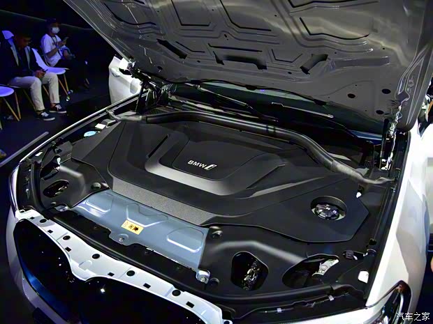 華晨寶馬 寶馬iX3 2020款 創(chuàng)領(lǐng)型