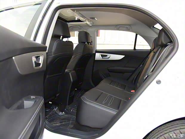 比亚迪 秦 2019款 1.5L 自动尊贵型