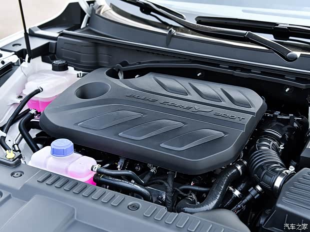 长安汽车 长安UNI-T 2020款 1.5T 时尚版 长安汽车 长安UNI-T 2020款 1.5T 时尚版