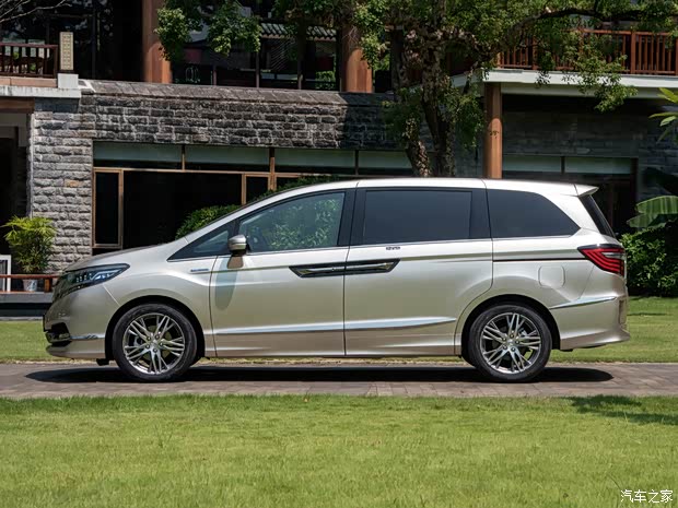 东风本田 艾力绅 2019款 2.0L 混动至尊版 东风本田 艾力绅 2019款 2.0L 混动至尊版