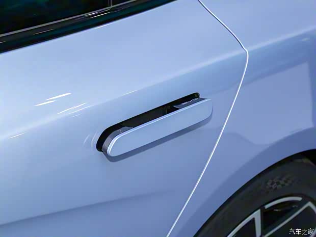 比亚迪 海豹 2022款 700km 长续航后驱版