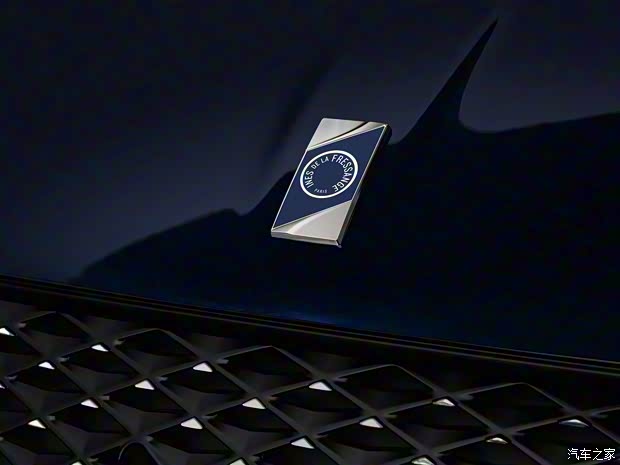 DS(进口) DS 3 2020款 Crossback Ines de la Fressange Paris DS(进口) DS 3 2020款 Crossback Ines de la Fressange Paris