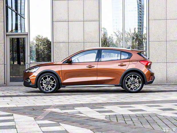 长安福特 福克斯Active 2020款 EcoBoost 180 自动劲耀型 长安福特 福克斯Active 2020款 EcoBoost 180 自动劲耀型