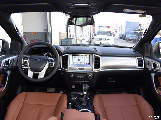 江铃福特 撼路者 2019款 2.0T 汽油自动四驱豪华版 5座 江铃福特 撼路者 2019款 2.0T 汽油自动四驱豪华版 5座