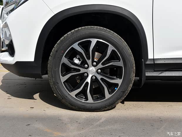 东风风行 风行T5 2021款 1.5T 自动豪华型