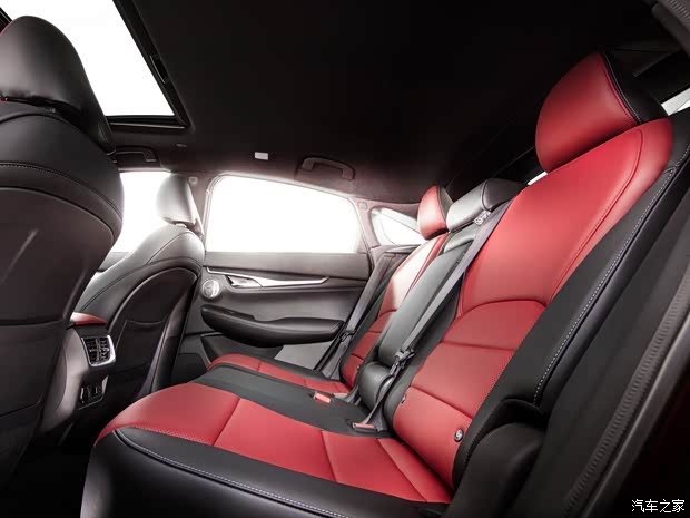 英菲尼迪(进口) 英菲尼迪QX55 2021款 基本型 英菲尼迪(进口) 英菲尼迪QX55 2021款 基本型