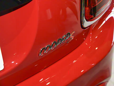 2021款 2.0T COOPER S 经典派 2021款 2.0T COOPER S 经典派