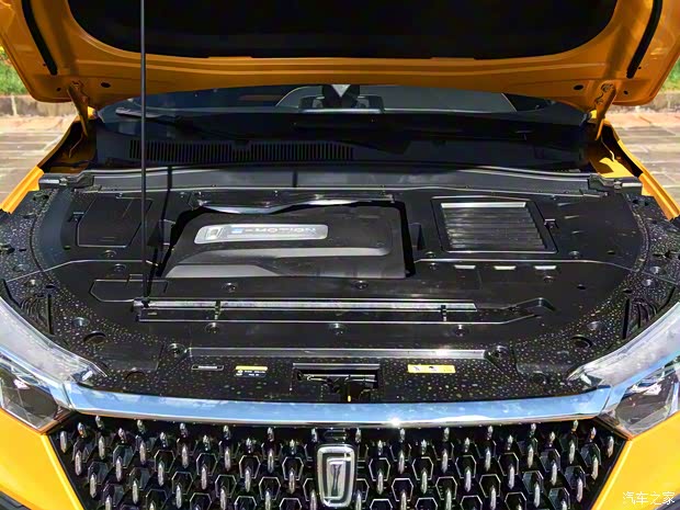 一汽奔腾 奔腾T77 2019款 230 TID 自动尊贵型 一汽奔腾 奔腾T77 2019款 230 TID 自动尊贵型