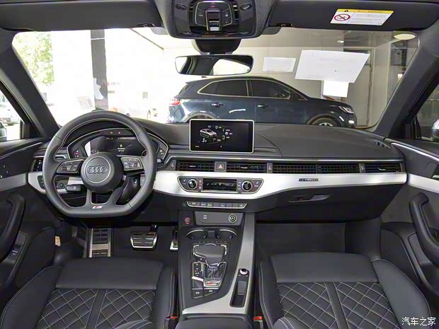 奧迪(進(jìn)口) 奧迪S4 2018款 S4 3.0TFSI