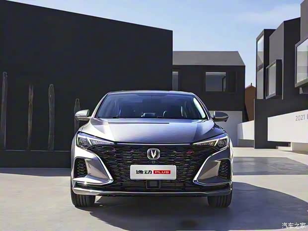 長安汽車 逸動 2021款 PLUS 藍(lán)鯨NE 1.4T GDI DCT基本型