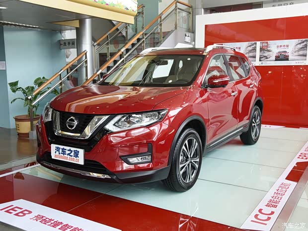 东风日产 奇骏 2017款 2.5L CVT豪华版 4WD